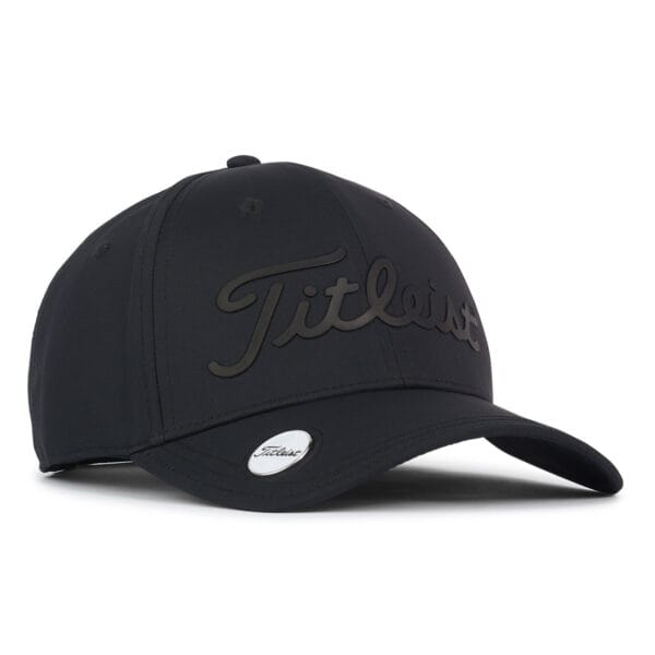 Black Titleist golf cap in black and grey